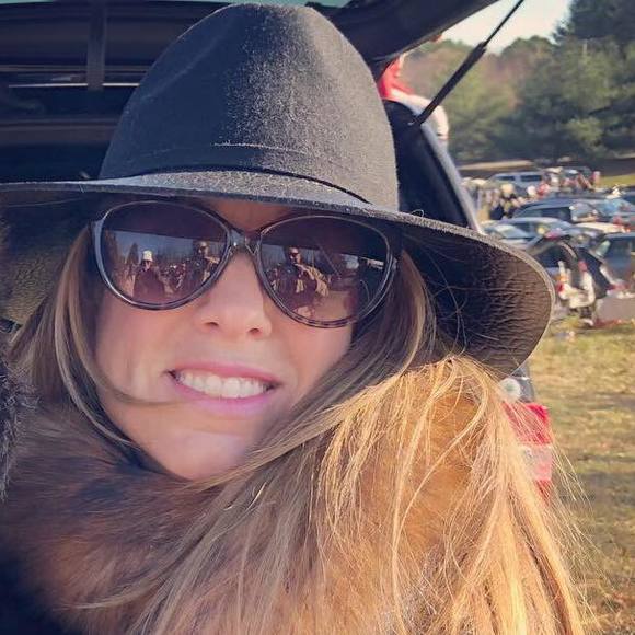 Meet your Posher, Alicia - Picture 1 of 1